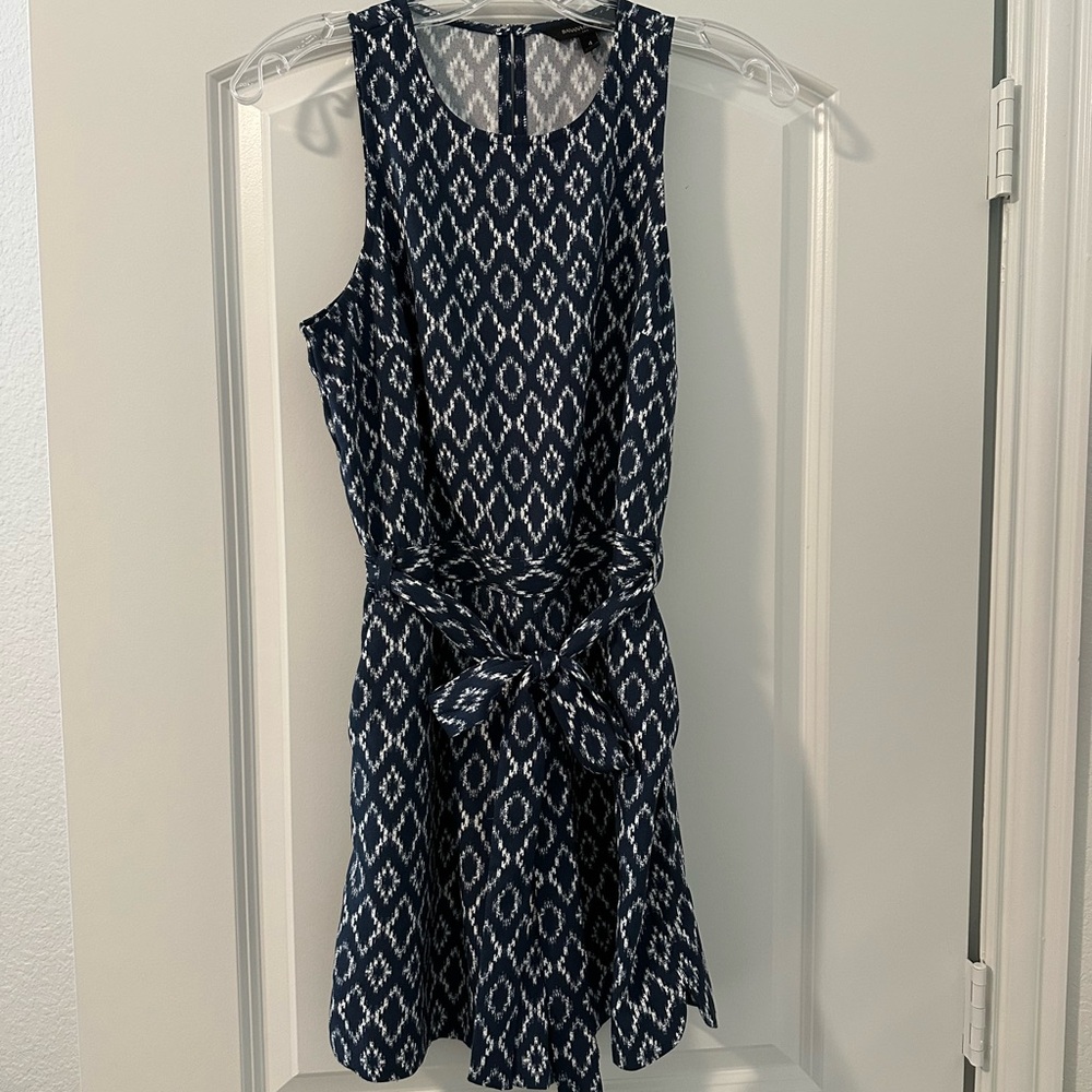 Banana Republic navy blue and white Crew Neck Romper